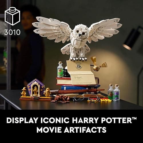 LEGO Harry Potter Hogwarts Icons - Collectors' Edition 76391 20th Anniversary Collectable Model, with 3 Exclusive Golden Minifigures: Dumbledore, McGonagall and Hagrid; Great Gift Idea thumbnail 2
