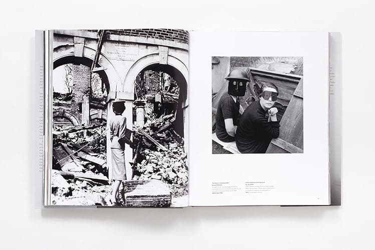 Vogue 100: A Century of Style thumbnail 5