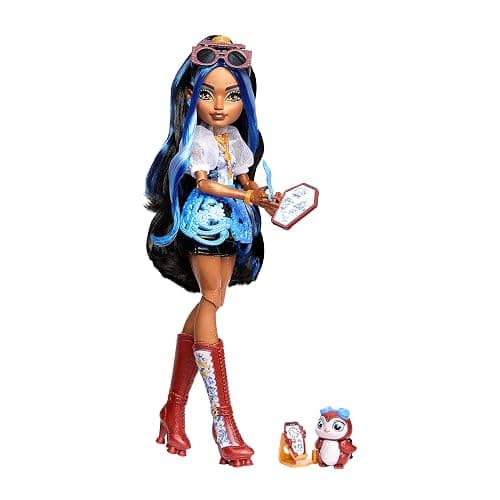 Monster High Poupée Robecca Steam avec chemisier bleu, short noir, pingouin de compagnie Capitaine Penny et 7 accessoires comme des lunettes d’aviateur, JMB81 thumbnail 4
