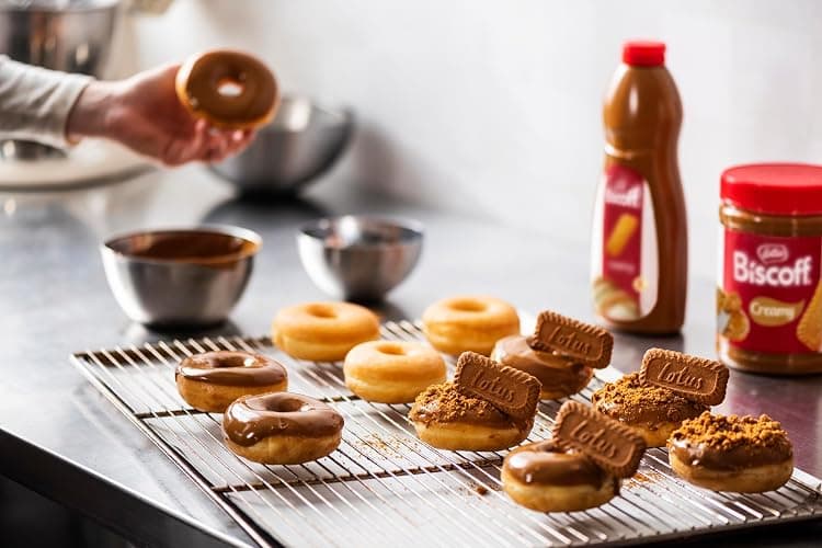 Lotus Biscoff - Spread Topping - Product of Europe (EXP. DATE = DD-MM-YY) - Vegan - Biscoff Cookie Butter Syrup - 2.2lb (Pack of 1) - Non GMO thumbnail 6
