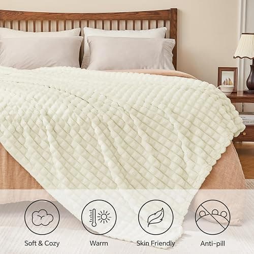 BEDELITE Cream Throw Blanket for Couch and Bed- Super Soft and Warm 3D Checkered Fluffy Fuzzy Fleece Blanket, Luxurious Plush Cozy Blanket for Room Decor Spring, 50x60 inches thumbnail 5