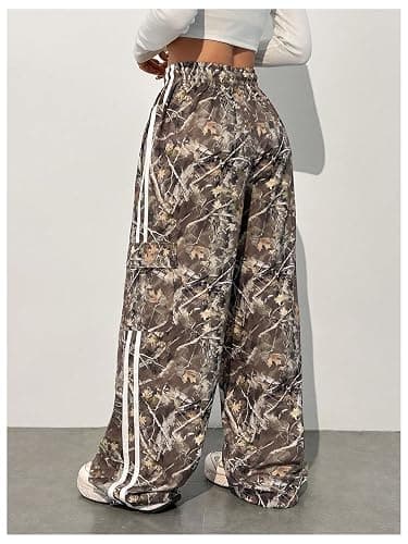 Verdusa Women's Camo Cargo Pants Drawstring Waist Baggy Pants Loose Straight Leg Sweatpants with Pockets thumbnail 2