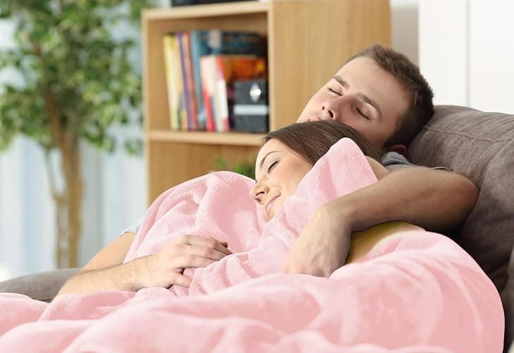 Utopia Bedding Fleece Blanket Twin Size Pink 300GSM Luxury Anti-Static Fuzzy Soft Microfiber Dorm Bed Blanket for Girls (60x80 Inch) thumbnail 6