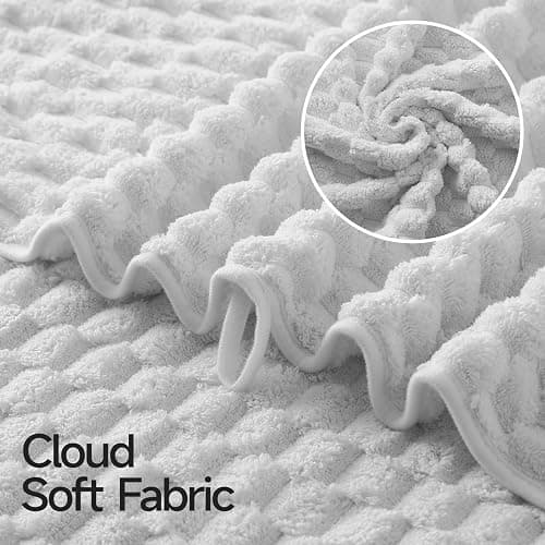 REDKISS 4 Pack Gray Microfiber Bath Towels - Extra Large Waffle Towels Set for Bathroom, Super Absorbent Towel Set of 4 Lagre, Quick Dry Bathroom Towel for Spa, Gym,Travel, Lint Free, Ultra Soft thumbnail 6