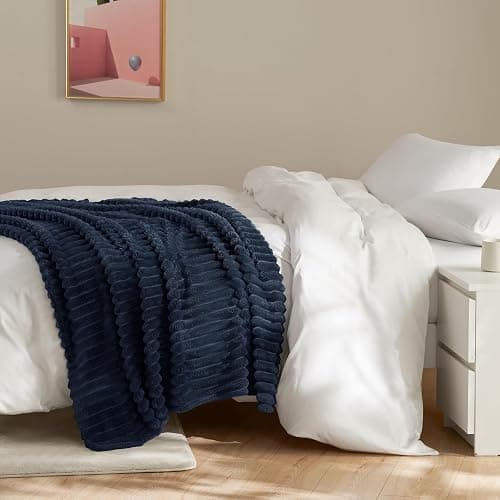 HIMEET Soft Navy Blue Twin Blanket for Bed - 300GSM Cozy Fleece Blanket for Men, Small Lightweight Bed Blankets Graduation Birthday Gifts for Her Him, Home School Dorm Decor, Navy Blue, 60x80 Inches thumbnail 8