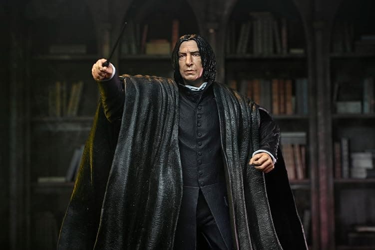NECA - Harry Potter - Legacy Collection Severus Snape 7" Scale Action Figure thumbnail 5