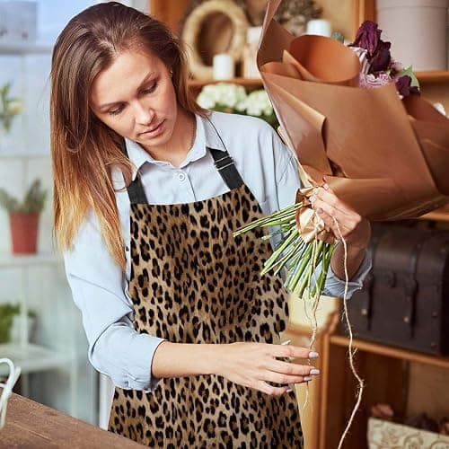 Xuwenz Leopard print pattern Kitchen Apron for Women Men, Adjustable Apron Chef Bakers Apron Cooking Apron Cooking Baking Gardening thumbnail 2