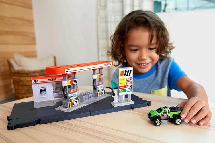 Matchbox Toy Cars Playset, Action Drivers Fuel Station & 1:64 Scale Toy Truck, Moveable Gas Hoses & Car-Activated Features thumbnail 2