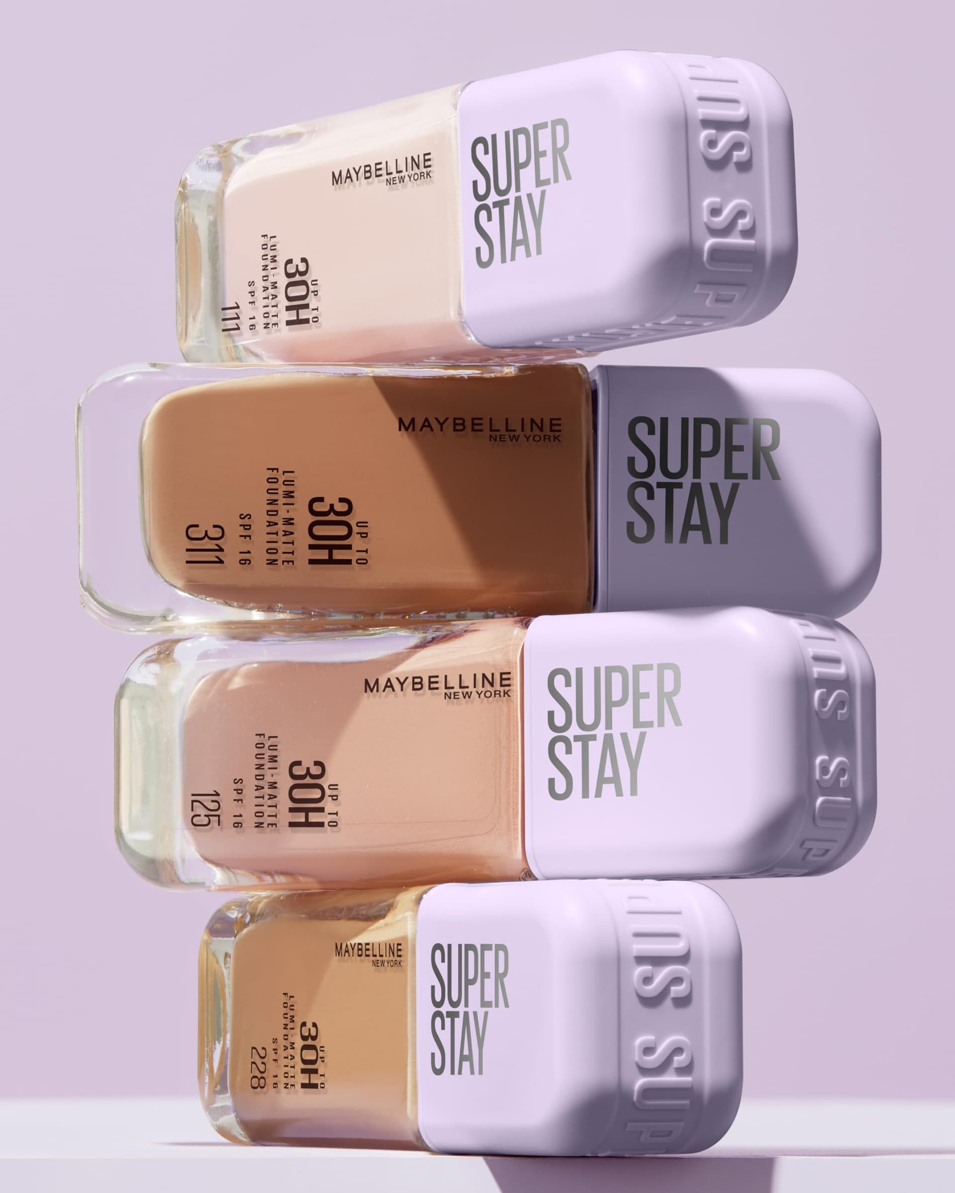 Maybelline Base de maquillaje líquida Superstay Lumi Matte Tono 220, 40ml - Efecto mate luminoso hasta por 30H, fórmula ligera de larga duración a prueba de agua y sudor, cobertura media a alta - 220 thumbnail 10