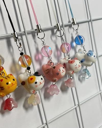 Agromusk Cat Phone Charms,Cute Lucky Kitty Beaded with Flower Phone Strap,Kawaii Y2K Bag Decor Aesthetic Cat Charm Accessories thumbnail 3