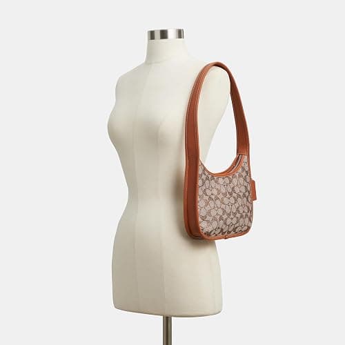 Coach Curve Zip Bag in Signature Jacquard thumbnail 5
