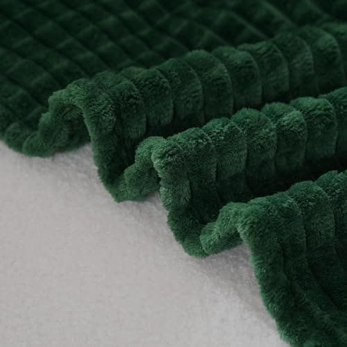 Puncuntex Green Throw Blanket 50"×60" Decorations Fleece Super Soft Plush Fuzzy Cozy Blanket with Square 3D Jacquard Grid Design Luxury Lightweight for Couch Sofa Chair,Dark Forest Green thumbnail 5
