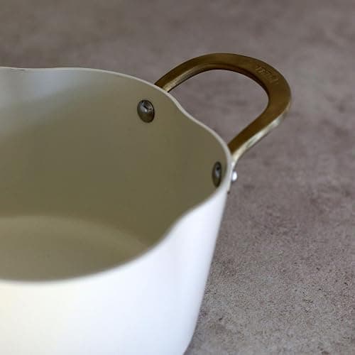MENASTYL - Faitout 24cm Dahlia sans PFAS - Revêtement céramique antiadhésif crème - 98% d'aluminium recyclé - Tous feux dont induction et lave-vaisselle - Poignée rivetée en inox - 6020941 thumbnail 4