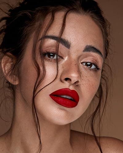 MAKI YIKA Red Lipstick Matte Liquid for Women Color Stay Long Lasting Lipsticks thumbnail 4