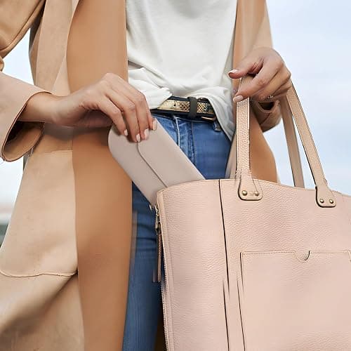 AGIKET Silicone Makeup Brush Holder Travel Cosmetic Bag：Soft Portable Cosmetic Face Brushes Holder with Upgrade Anti-Fall Out Magnetic Closure, Large Travel Makeup Brush Case - Walnut thumbnail 7