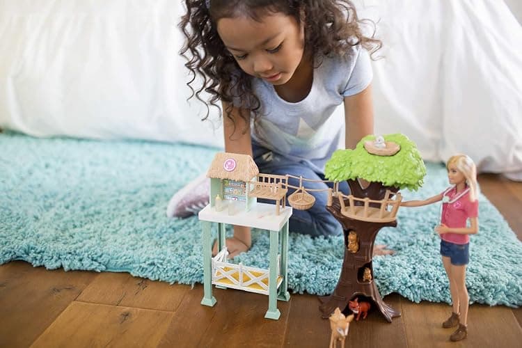 Barbie Vet Doll & Playset, Animal Rescuer Theme with 8 Wildlife Figures, Treehouse, Care Station, Rope Bridge & Accessories thumbnail 2