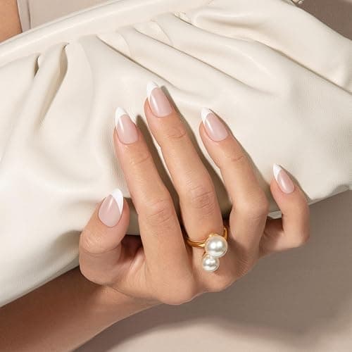 KISS Classy ​​Press On Nägel - "Dashing" Hellweiß French nude mittellange Mandel Coffin Form - 28 Press On Kunst-Nägel zum Aufkleben DIY, 2g Nagelkleber, 1 Maniküre-Stäbchen, 1 Mini-Feile thumbnail 5
