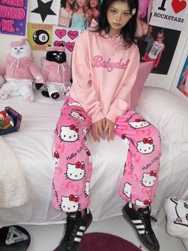 𝑯ello 𝙆itty Pyjama Pantalon Femmes Noël Flanelle Pyjamas Filles Polaire Chaud Dessin Animé en Laine Kawaii à La Mode Pyjamas Flannel Pantalons Femme Hiver Imprimé Maison Décontracté Pyjama Pantalon thumbnail 5