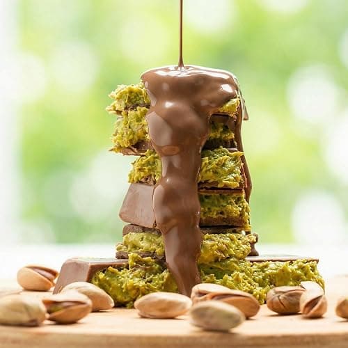 Beyoglu Dubaco Dubai Chocolate Bar Pistachio 3.36 Oz (Pack of 1), Luxury & Premium Dubai Milk Chocolate Bar Filled with Pistachio Butter & Shredded Knafeh Kadayif thumbnail 9