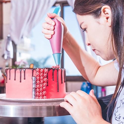 Riccle Piping Bags and Tips Set, 11.8 Inch 100 Anti Burst Piping Bags, 124 Pcs Cake Decorating Kit with 16 Piping Tips, 1 Reusable Pastry Bags, 3 Cake Scrapers, 2 Couplers, and 2 Icing Bags Ties thumbnail 6