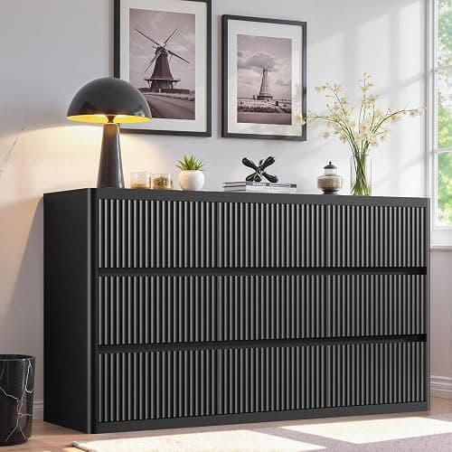 Large dresser - Image 1