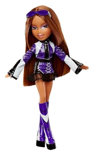 Bratz Scorchin' Yasmin Fashion Doll with Accessories thumbnail 5