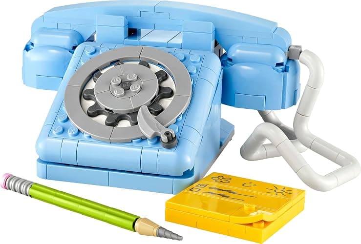 LEGO Creator 3in1 Retro Telephone Toy with Rotary Dial - Transforms into a 1980s Model or 2 Mobile Phones from the 2000s - Creative Gift for 8+ Year Old Girls & Boys - 31174 thumbnail 9
