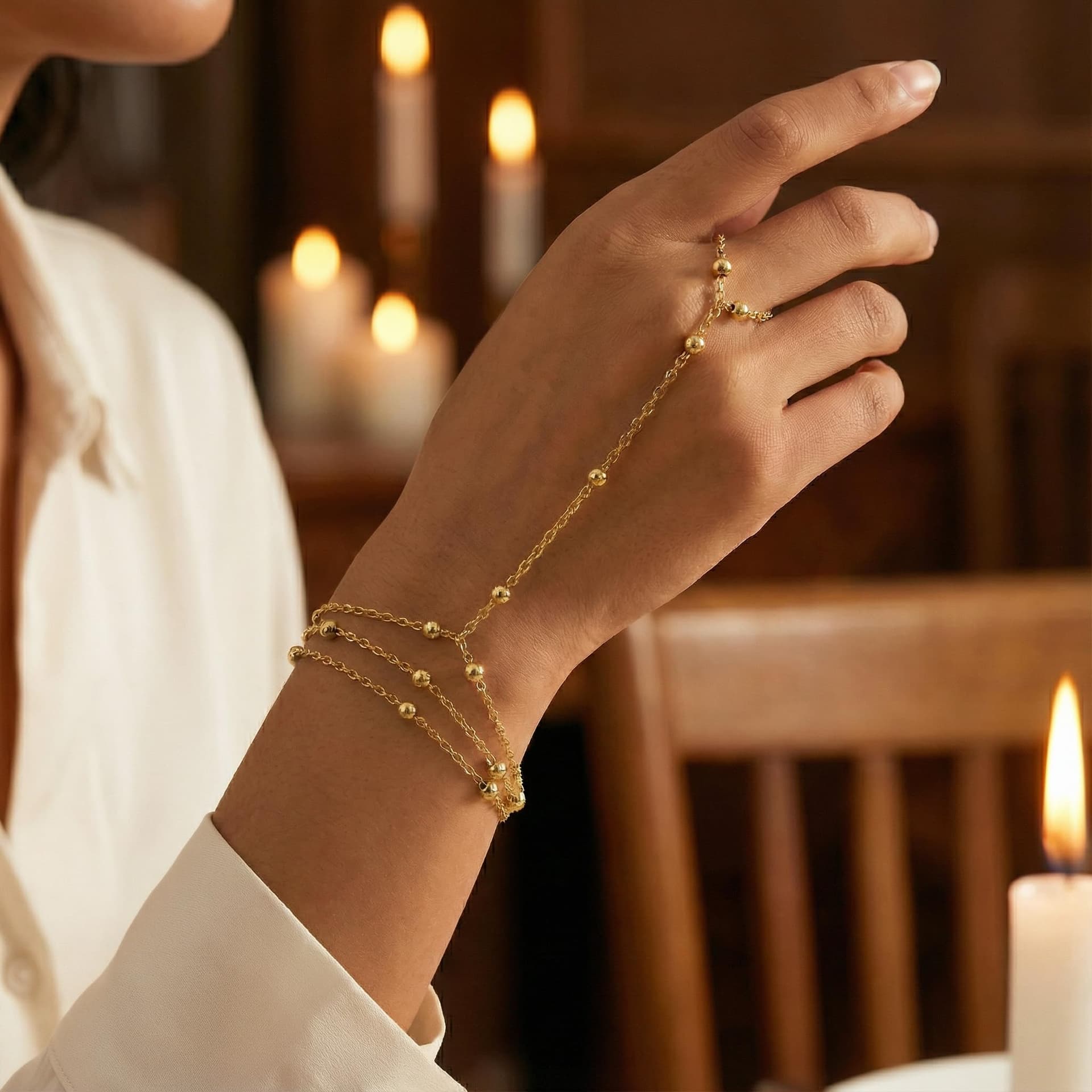 Pulsera de cadena de mano de oro para mujer, chapado en oro de 14 quilates, cadena de mano, delicada pulsera ajustable de perlas de oro para mujer, no se deslustra, pulsera simple de moda thumbnail 4