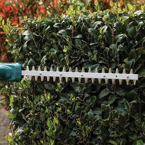 Makita XNU05Z 18V LXT Lithium-Ion Cordless 18" Telescoping Articulating Pole Hedge Trimmer, Tool Only thumbnail 2
