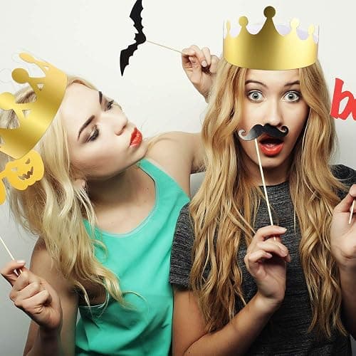 SIQUK 28 Pieces Paper Crowns Golden Party King Crown Paper Birthday Crown Hats Gold Crown for Adults thumbnail 2