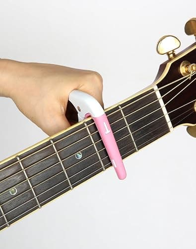 This Pink Capo That Looks Like A Goose thumbnail 3