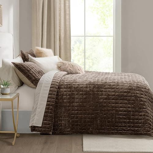 RECYCO Luxury Velvet Quilt Set King Size Bedding Sets, Ultra Soft Velvet Comforter Set, Lightweight Channel Box Stitch Oversized Bedspread Coverlet for All Season, with 2 Shams, Walnut Brown thumbnail 3