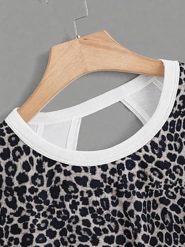 SweatyRocks Women's Casual Oversized Cut Out Open Back Workout Gym Tops | Cheetah Print Short Sleeve Backless Athletic T Shirts thumbnail 4
