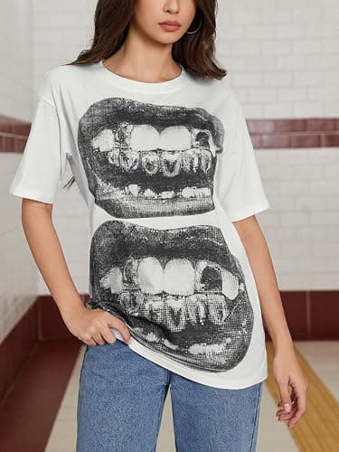 Verdusa Women's Lips Print Graphic Tees Y2k T Shirts Summer Crew Neck Vintage Going Out Tops thumbnail 4