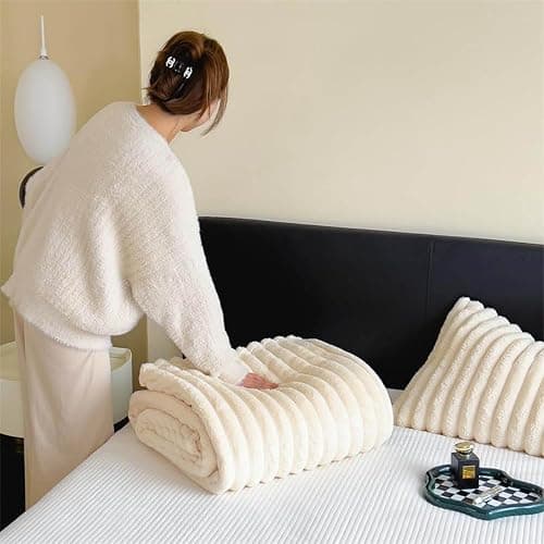 Lokfink The Bunny Blanket,Fluffy Warm Plush Thick Bubble Blanket for Bed Sofa Living Room, Soft Cozy Furry Blankets, Warm Fuzzy Comforter Throws for Bed Sofa (Green, 47 * 79in/1.2 * 2m) thumbnail 6