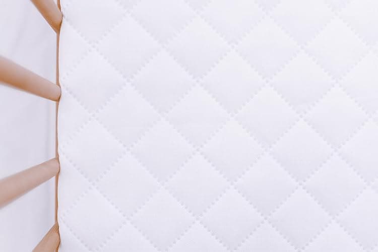 Viculii Waffi Baby Space Saver Baby Cot and Mattress 100x50x10cm | Compact Mini Natural Cot with Drop Side and Mattress thumbnail 7