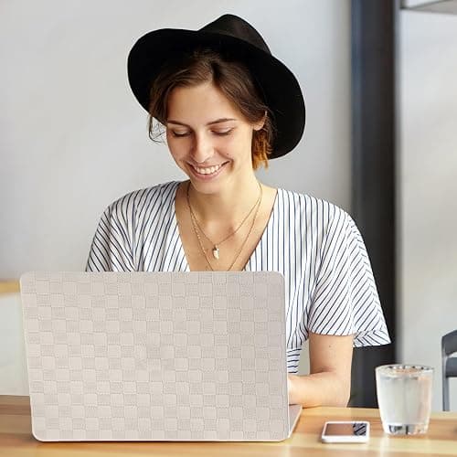 BYCeKe for MacBook Pro 13 inch Case M2 2026-2023, 2022-2016 A2338 M1 A2251 A2289 A2159 A1989 A1708 A1706, Checkered Textured Cream Leather Hard Shell No Logo Cutout&Keyboard Cover, Beige Checkerboard thumbnail 7