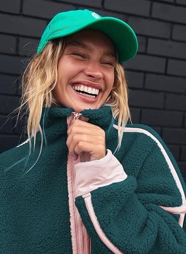 Fhniepan Women's Oversized Fleece Sweatshirt Long Sleeve Half Zip Sherpa Y2k Fleece Pullover Top With Pockets thumbnail 5