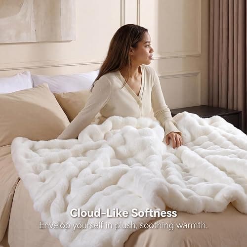 Smoofy Faux Fur Throw Blanket for Couch - Cream White Super Soft Cozy Bubble Blanket, Fluffy Plush Fuzzy Throw for Sofa & Bed, Thick Lightweight Warm Blanket, Luxury Aesthetic Gift for Women 50"x60" thumbnail 3