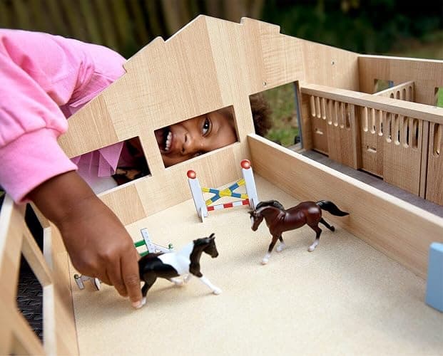 Breyer Horses Breyer Farms Deluxe Arena Stable | 24 Piece Playset | 2 Stablemates Horses Included | 24.25" L x 22" W x 10.5" H | 1:32 Scale | Model #59243 thumbnail 4
