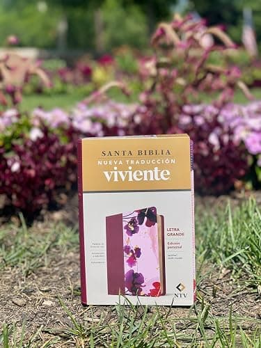 Santa Biblia NTV, Edición personal, letra grande (SentiPiel, Jardín morado, Índice) (Spanish Edition) thumbnail 12