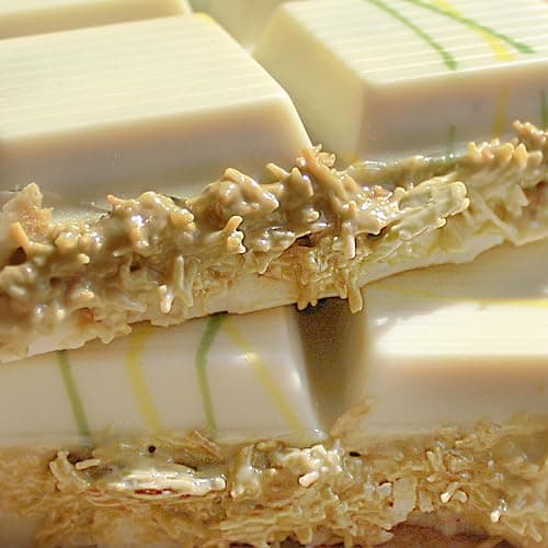Dubai Chocolate Crispy Knafeh Pistachio Bar 7oz | Kunafa Filling Delight | Crunchy Rich Pistachio Kunafe Desert | Gourmet Gift (7 Oz, White Chocolate) thumbnail 7