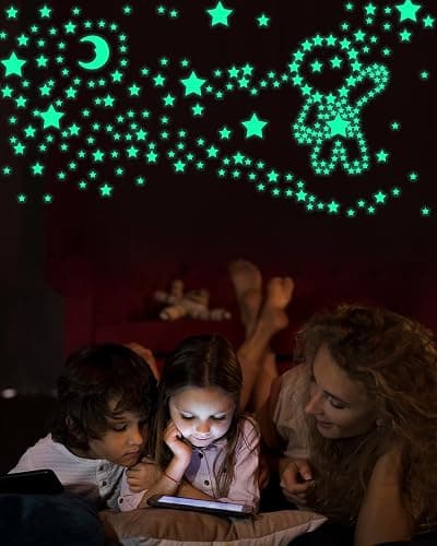 Greingways 201 Pcs Glow in The Dark Stars Stickers for Ceiling Bedroom, Stocking Stuffers for Kids Ages 3-5, 4-8, 8-12, Boys Girls Room Decor Wall Stickers Easter Basket Stuffers for Toddler - Green thumbnail 2