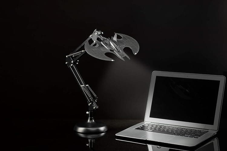 Batman Officially Licensed DC Comics Posable Desk Light USB Powered Lamp with Adjustable Arm Sleek Black Design - Bedrooms, Offices, Gaming Room and Batcaves | Paladone thumbnail 7