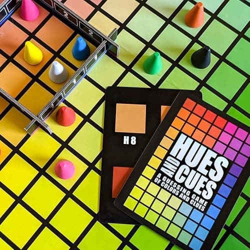 The OP Usaopoly | Hues and Cues Multilingue Jeu de Société en Francais Multilingue pour Toute la Famille | Jeu de Fête pour 3-10 Joueurs | Reliez Les Indices de 480 Cases Colorées thumbnail 5