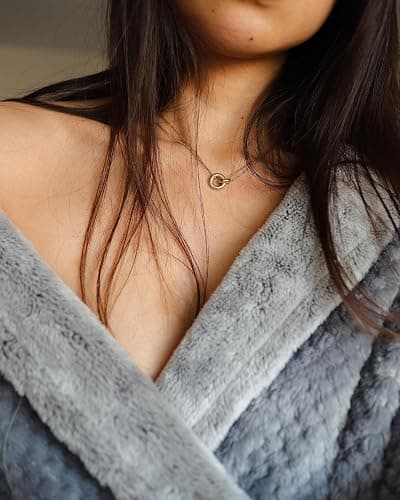 AllenCOCO Dainty Gold Necklace for Women Trendy, Cute Sister Necklaces, 14k Gold Plated S925 Sterling Silver Interlocking Circle Heart Necklace Herringbone Chain Choker Necklace for Women Non Tarnish thumbnail 3
