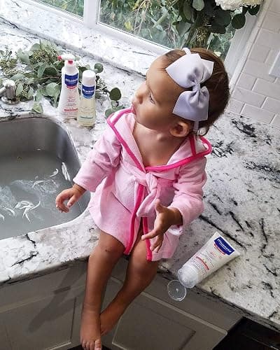 Mustela Baby Soothing Lotion - Moisturizing Body Lotion for Very Sensitive Skin - with Natural Avocado & Schizandra Berry - Fragrance-Free - 6.76 fl. Oz thumbnail 7