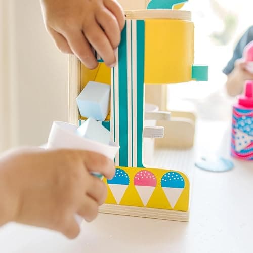 Melissa & Doug Fun at The Fair! Wooden Snow-Cone and Slushie Play Food Set - FSC Certified thumbnail 8