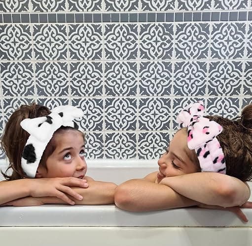 Huachi Pink Leopard Soft Microfiber Spa Headbands for Women Washing Face, Cute Skincare Headband with Bow, Face Wash Headbands for Teen Girls, Party Favors Bow Hair Band thumbnail 5