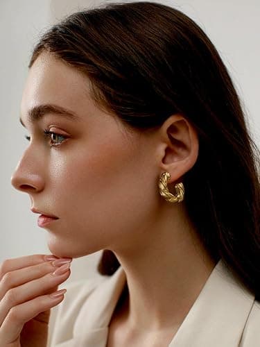 ILGANT 12 Pairs Chunky Gold Hoop Earrings Set for Women Trendy Lightweight Gold Plated Earrings Hypoallergenic Jewelry thumbnail 2